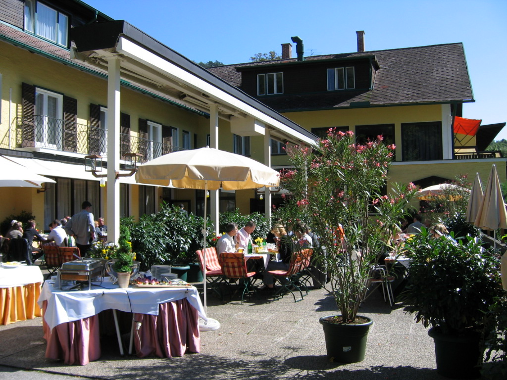 Hotel Krainerhütte Helenental (09/17/2004)